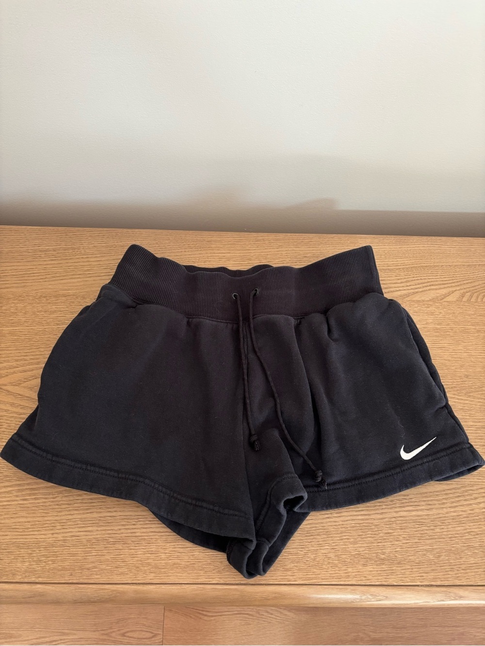 Nike Black Sportswear Phoenix Fleece High-Waisted Loose Shorts - Picture 2 of 5